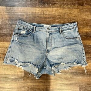 Abercrombie High Rise “The Cutoff Short”- Women’s 16/33
